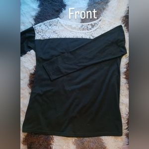 Black & White, size XL, long sleeve blouse with lace neckline